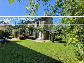  Propriété/château à vendre 8 pièces 202 m²