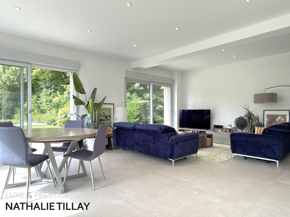 Maison d'architecte de 2021 , a vendre , a SAINT JEAN DE BRAYE , TERRASSE ET JARDIN