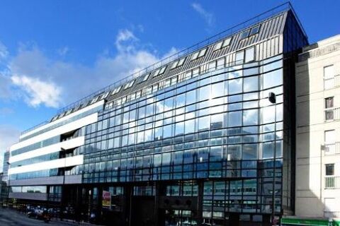 bureaux r&eacute;nov&eacute;s immeuble de tr&egrave;s bon standing 21118 92300 Levallois perret