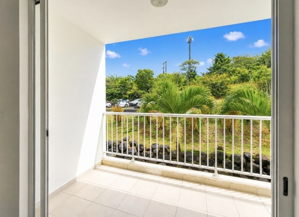 Vente Appartement À VENDRE – SAINT JOSEPH - Appartement en résidence T2 de 47 m² avec balcon et parking Saint joseph