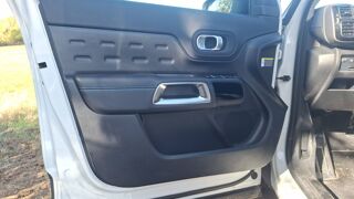 C5 aircross 1.6 PureTech 225 Plug in Hybrid e-EAT8 Shine - Automatique 2022 occasion 54670 Custines