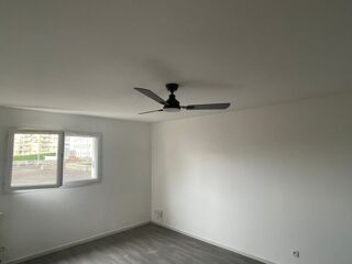  Appartement à louer 3 pièces 70 m²