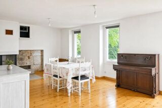  Propriété/château à vendre 6 pièces 222 m²