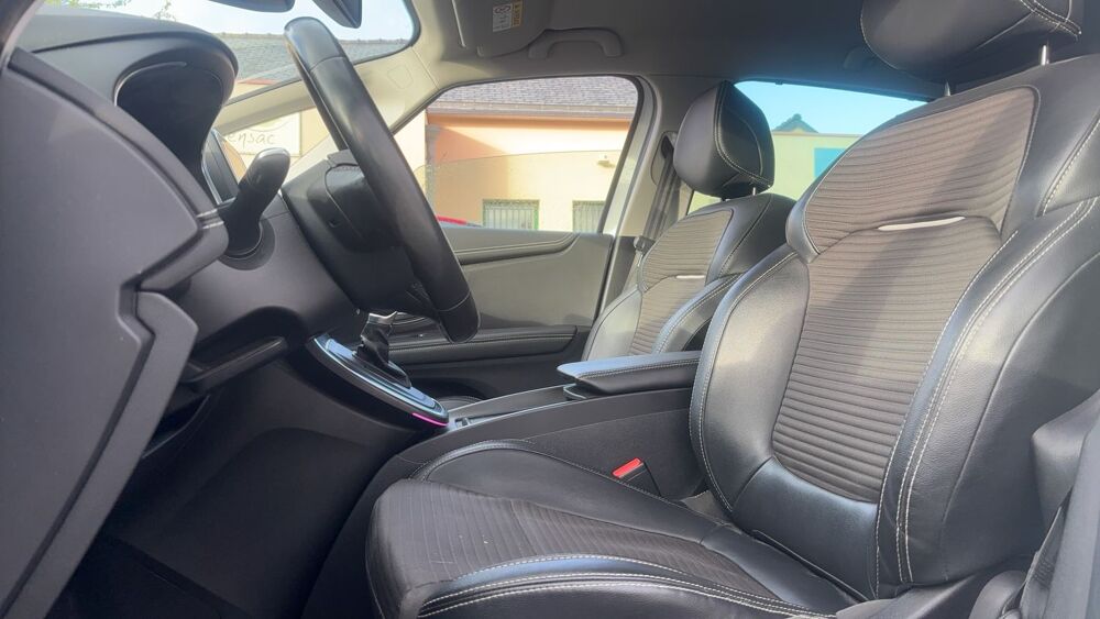 Sc&eacute;nic 1.3 TCe 140 EDC7 Bose - Automatique 2018 occasion 35760 Saint Gregoire