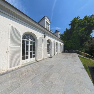  Maison � vendre 11 pi�ces 325 m�