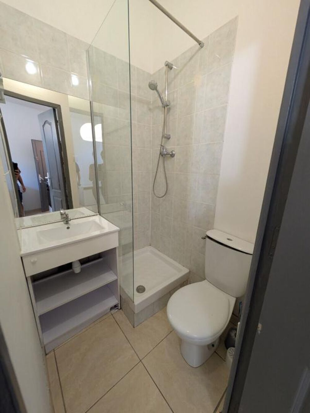 Location Appartement A louer - Studio 20 m²  -  Salon-de-Provence Salon de provence