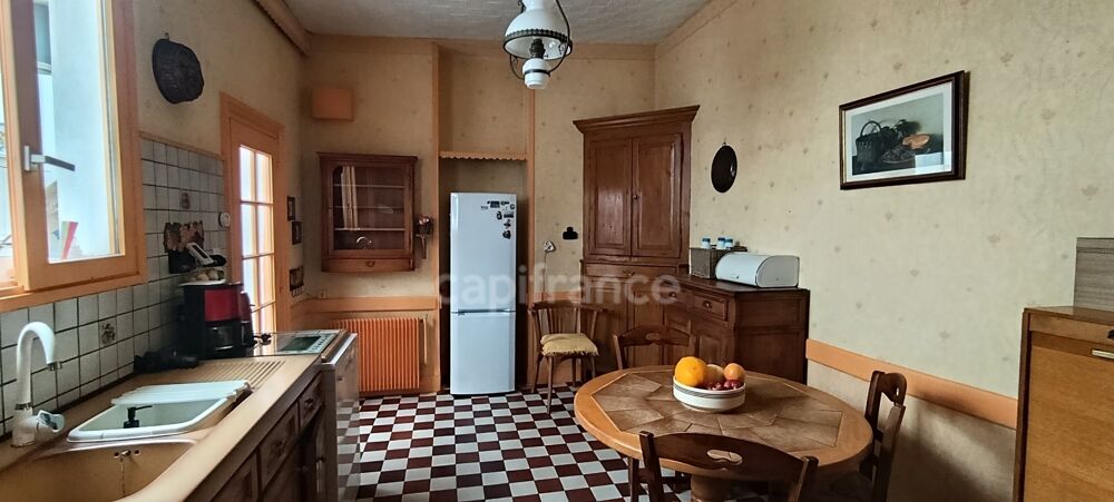? ARRAS  MAISON DE VILLE À FORT POTENTIEL AVEC DÉPENDANCE, COUR ET JARDIN