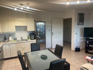 Vente Appartement Appartement à vendre 3 pièces AIX EN PROVENCE (13) Luynes dernier étage dans une résidence récente Aix en provence
