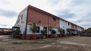  Immeuble � vendre 15 + pi�ces 1900 m�