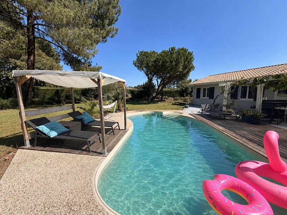 Vente Maison Maison Salles hyper centre 5 chambres 127m² + piscine sur 1600m² de terrain Salles