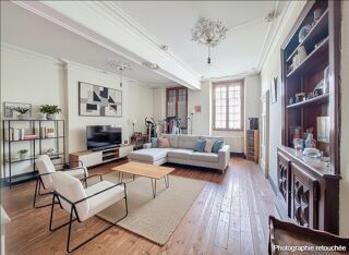  Villa à vendre 9 pièces 215 m²