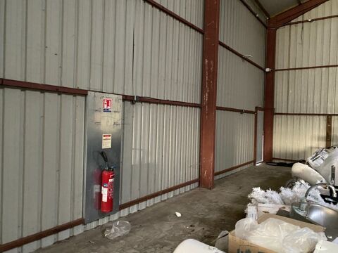    vendre  Local commercial de 810 m Paray Le Monial 