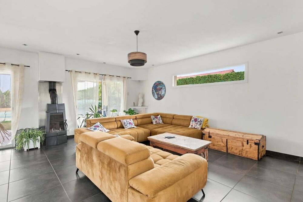 Vente Maison Maison familiale de 175 m² avec piscine à Chazay-d'Azergues Chazay d azergues