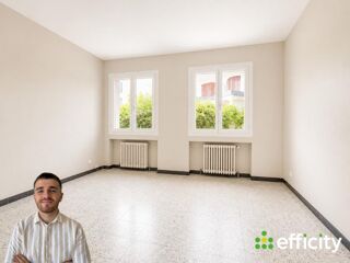  Immeuble à vendre 210 m²