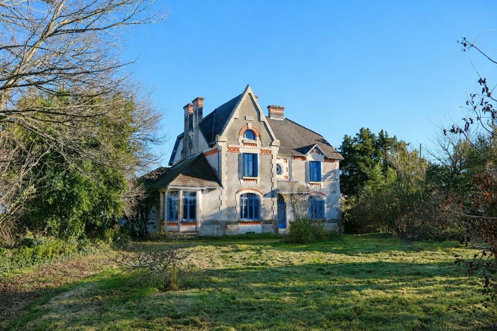 Vente Propriété/Château Un domaine n'appartient jamais tout à fait à ceux qui l'habitent, il se transmet - Bors (16) Bors de baignes