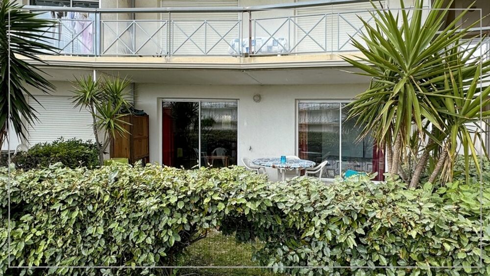 Dpt Hérault (34), à vendre FRONTIGNAN-PLAGE appartement T3 de 51 m² - Plain pied- Front de mer