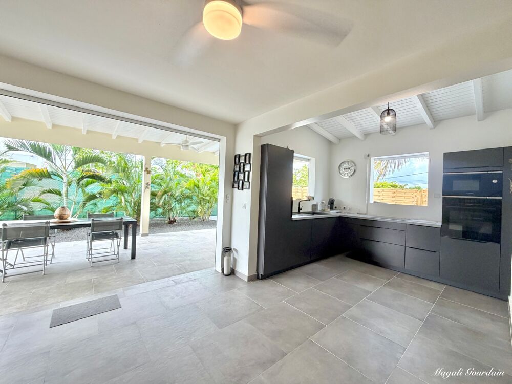 Vente Maison A VENDRE – SAINT-FRANÇOIS – VILLA CONTEMPORAINE 2024 AVEC PISCINE & T2 INDÉPENDANT Saint francois