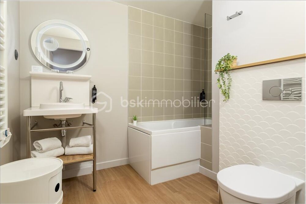 BAISSE DE PRIX - PRODUIT RARE - T2 meublé avec parking en résidence Appart'city Collection 4*