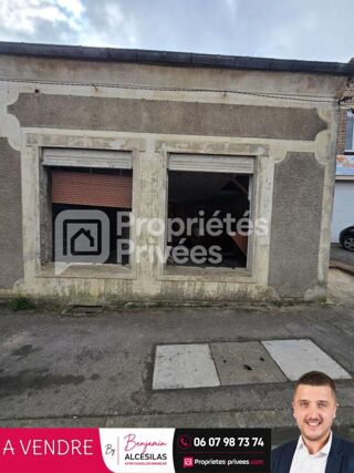  Immeuble à vendre 9 pièces 210 m²