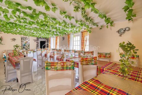   Restaurant et Habitations - Immeuble de 300 m² en plein centre-ville de Varreddes 