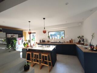  Maison � vendre 10 pi�ces 315 m�