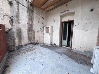  Immeuble à vendre 3 pièces 200 m²