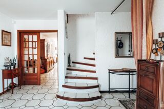  Maison � vendre 6 pi�ces 203 m�