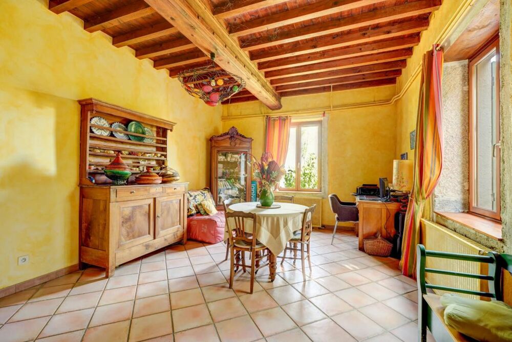 Maison de 10 pièces de 210 m² à Chaponost