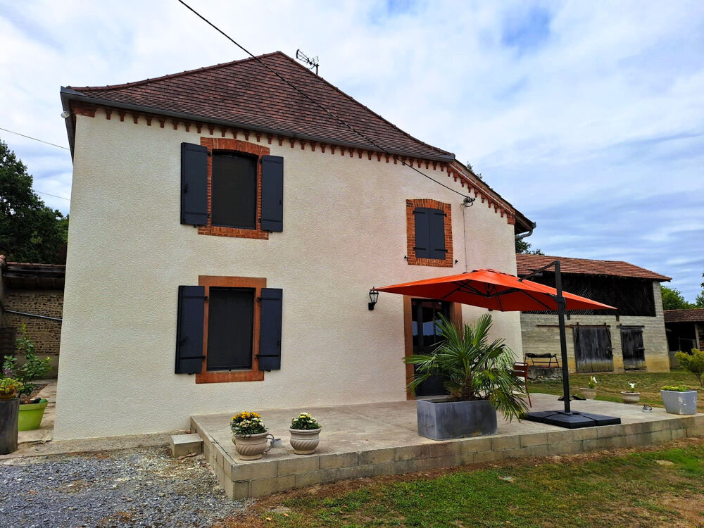 Charmante maison Gasconne 145m² Habitable avec 185m² de dépendances sur 1300m² de terrain