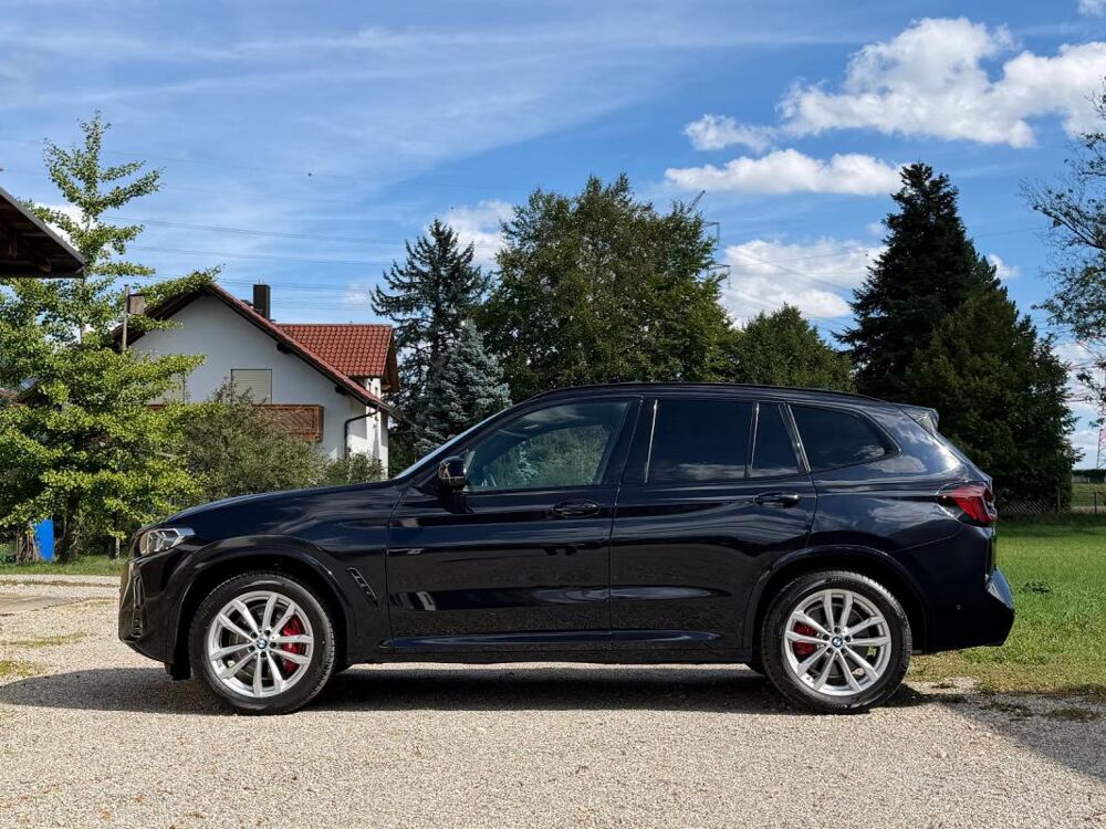 X3 xDrive30i M Sport – Pano AHK Individual Vollausstattung 2024 occasion 33000 Bordeaux