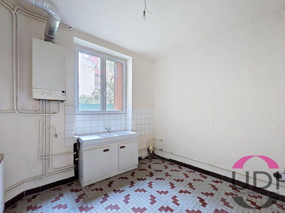 Vente Maison Charmante maison au cœur du quartier médiéval de Montluçon – 4 chambres + cave Montlucon