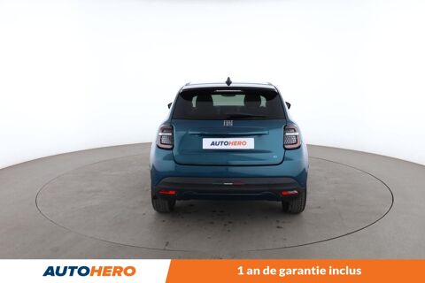 Fiat 600 Electrique 54 kWh La Prima 156 ch 2024 occasion 92130 Issy-les-Moulineaux