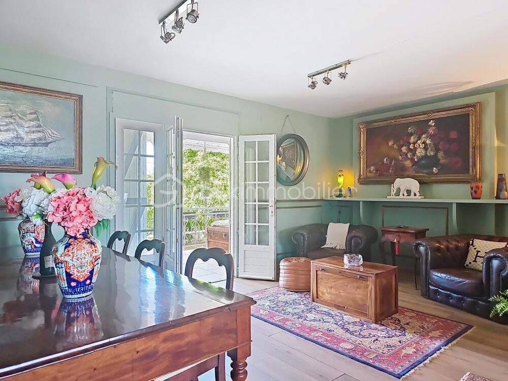 à vendre  Propriété/château Saint-François (97118)