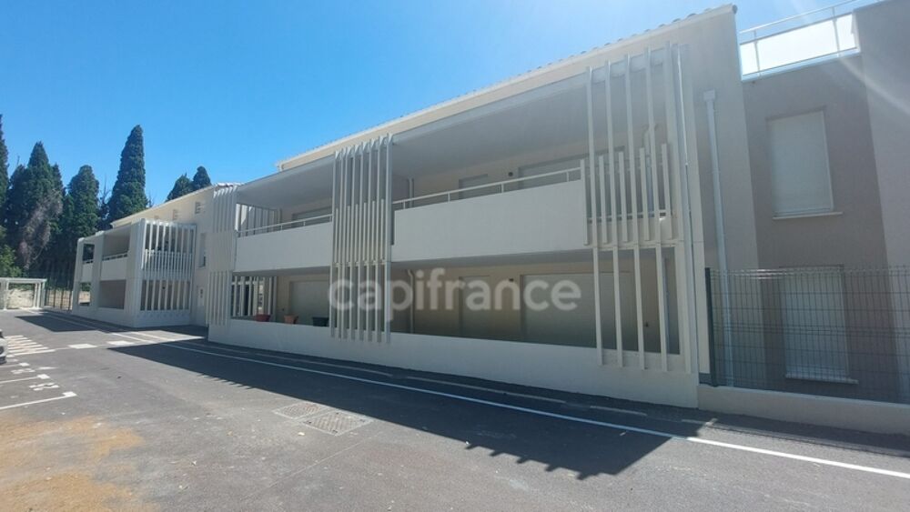 Saint-Rémy-de-Provence  Studio en rez de chaussée avec jardin
