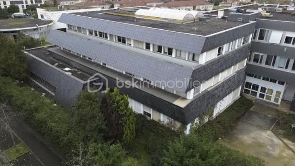 Vente Immeuble TARBES – IMMEUBLE 1 407 m² + SOUS-SOL 375 m² – + de 30 places de parking Tarbes