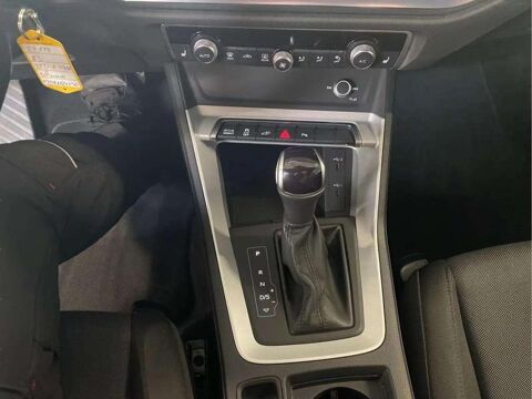 Q3 Sportback • 45 TFSI e S line Attache remorque Toit ouvrant 2023 occasion 33600 Pessac