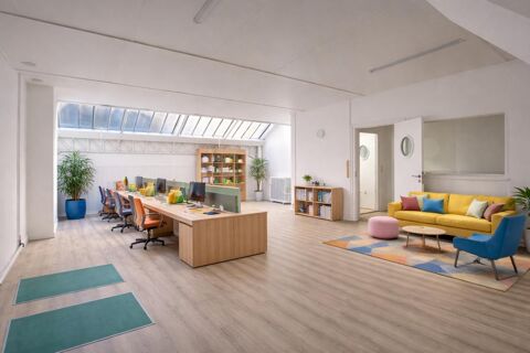 A LOUER IMMEUBLE INDEPENDANT RENOVE PROCHE GARE DE LYON 10500 75011 Paris