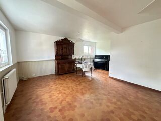 Vente Maison Maison 125m² 7 pièces + garage + dépendances sur parcelle de 885m² à Culhat Culhat