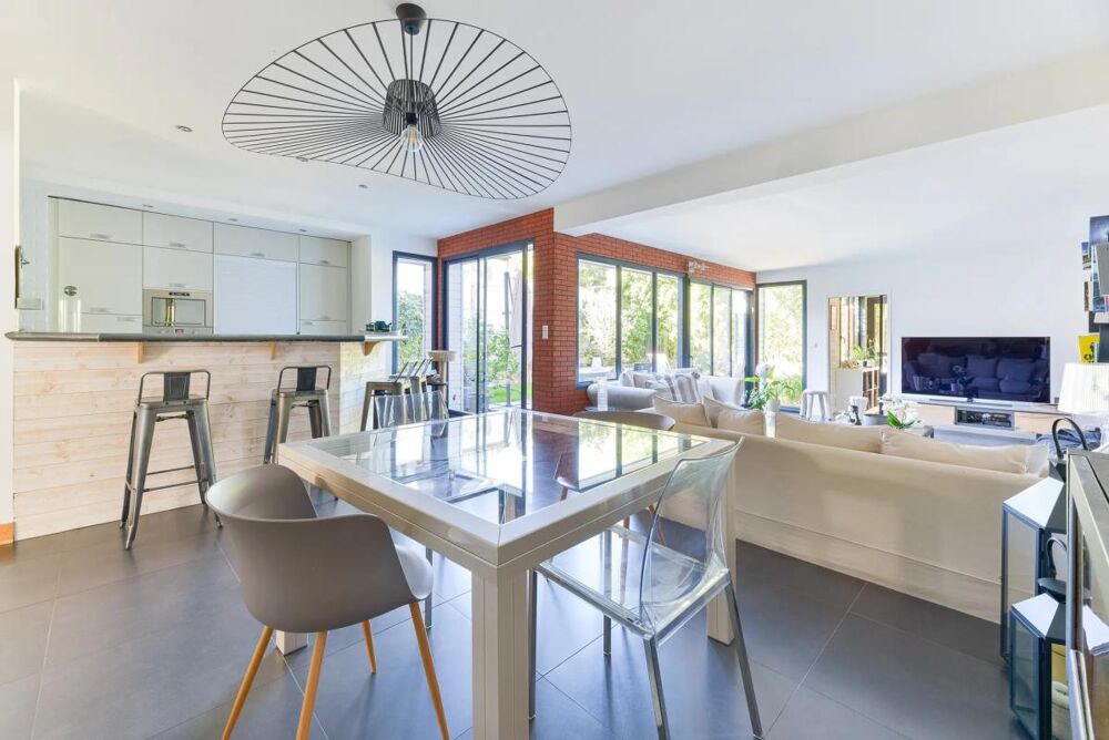 Maison 8 pièces de 254 m² à Nantes