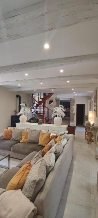  Maison � vendre 7 pi�ces 180 m�