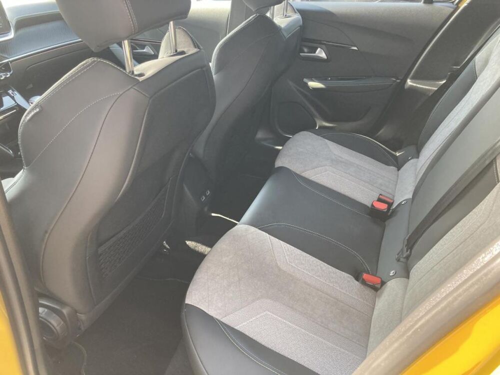 208 1.5 BlueHDi 100 CH GT PACK - ENTRETIEN PEUGEOT 2021 occasion 14650 Carpiquet