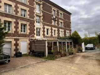  Immeuble à vendre 15 + pièces 1594 m²