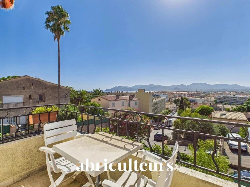Appartement dans maison - Vue mer panoramique en vente dans le Quartier du Coteau Saint-Pierre - 93 m² (06150)