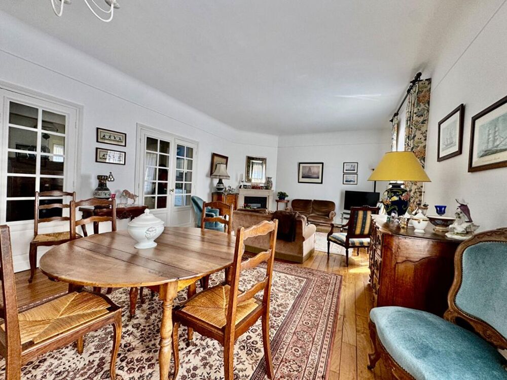 MAISON Style "ART DECO" Secteur ST ANNE - HENRIVILLE 183m2, 4 chambres , garage jardin