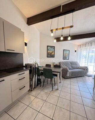 Vente Maison A VENDRE MAISON DE 34M² A SAINT CYPRIEN PLAGE - DEUX CHAMBRES - CLIMATISATION REVERSIBLE - PARKING  PISCINE- FAIBLES CHARGES - P Saint cyprien