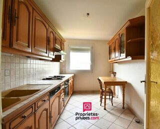  Appartement  vendre 4 pices 82 m