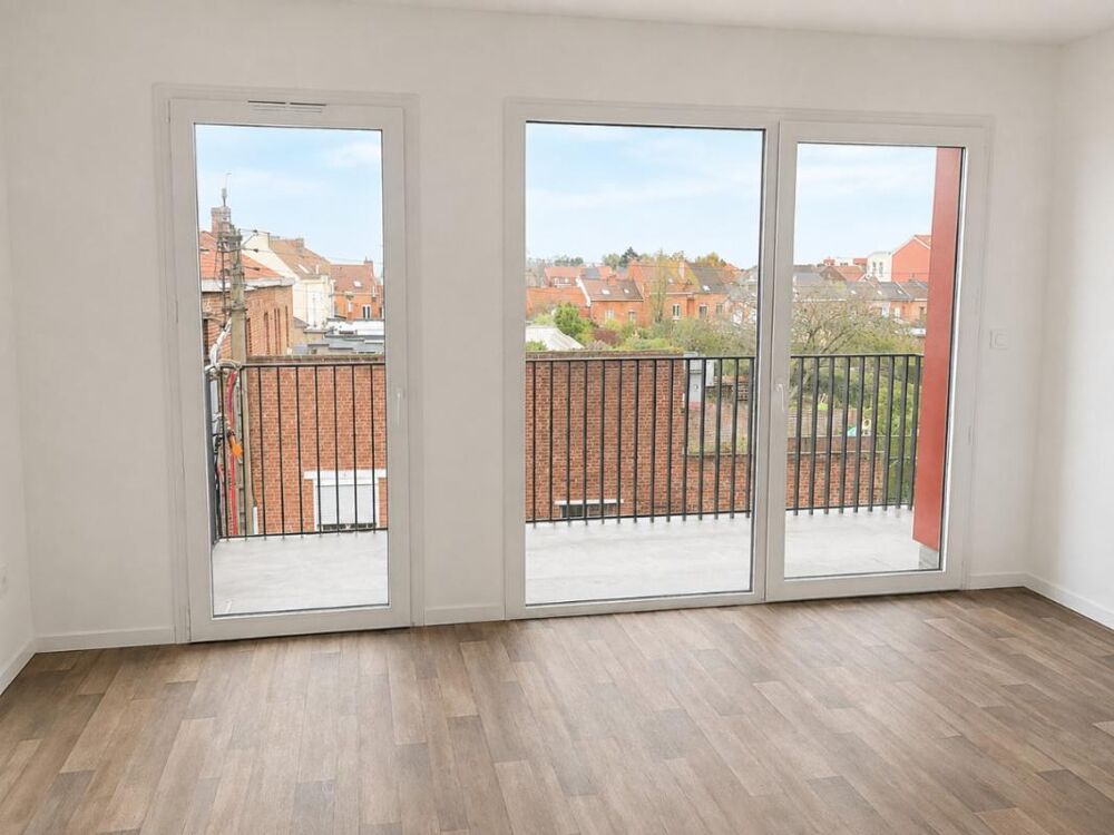 T2 avec balcon et parking à HOUPLINES