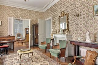  Maison à vendre 12 pièces 341 m²