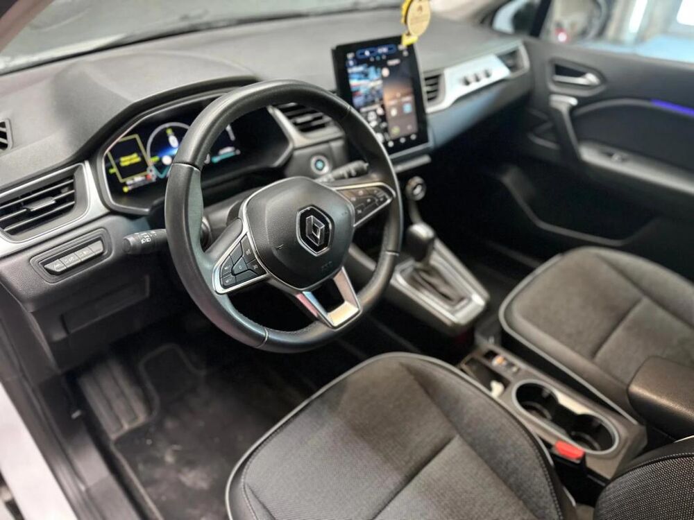 Captur II E-TECH HYBRIDE FAST TRACK - R&eacute;gulateur/limiteur CLIM Auto 2023 occasion 73000 Chambery