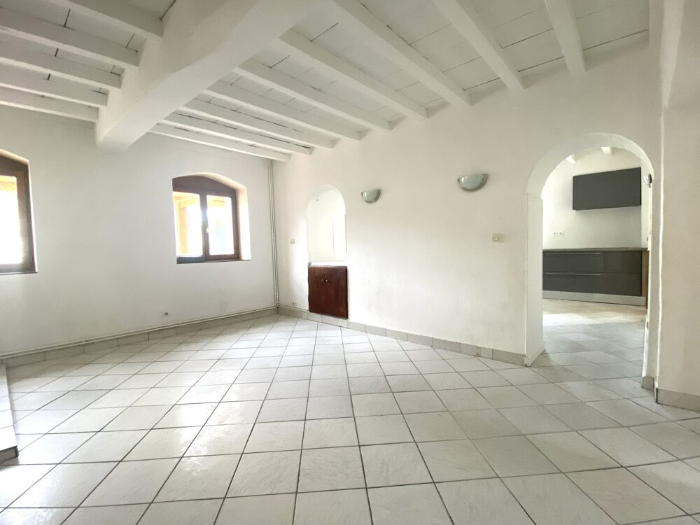 Maison à vendre 6 pièces SAINT MAURICE DE GOURDANS (01)